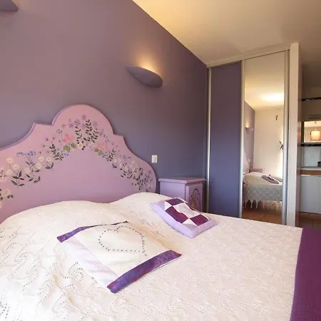 Familial Avec Equipement Bebe, Terrasse Et Jardin Clos A - Fr-1-582-192 Holiday home Roche-en-Regnier